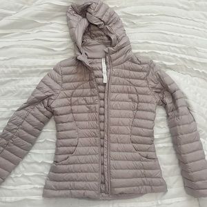 Lululemon Pack it down Puffer Coat